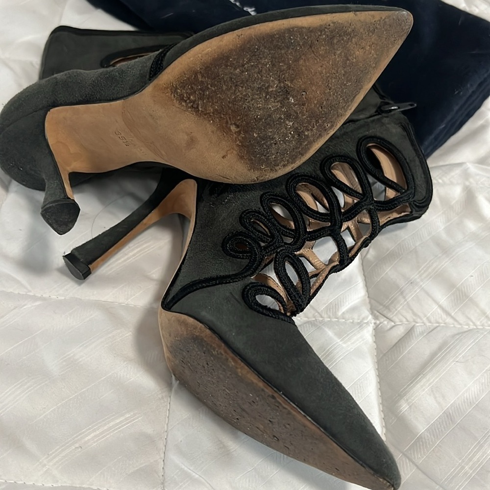 Oscar de la renta empire VINTAGE cut out suede ankle boots - Picture 3 of 4